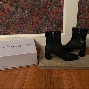 AEROSOLES “Corinda” Black Ankle Booties. New In Box  Size 6
NBW